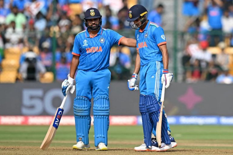 pom3unlg_rohit-sharma-shubman-gill-afp_625x300_15_November_23