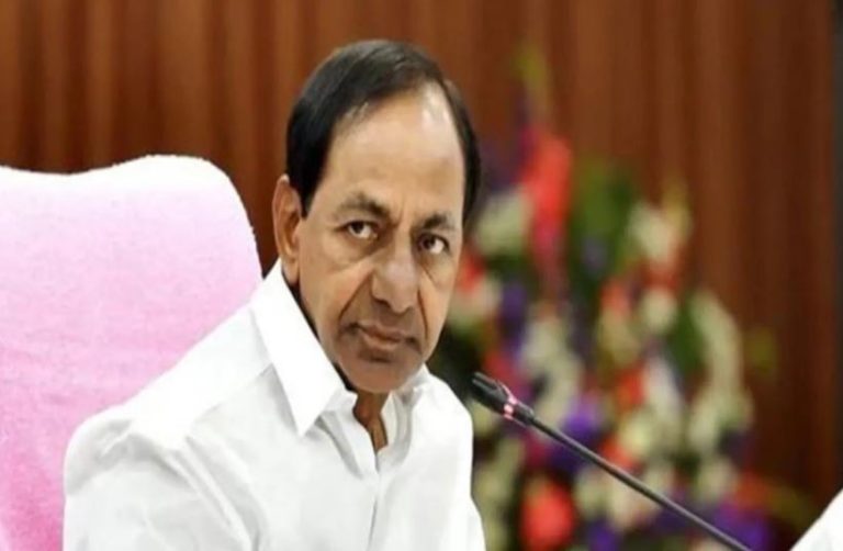 चुनाव आयोग ने 48 घंटे के लिए पूर्व सीएम KCR के प्रचार करने पर लगाया प्रतिबंध