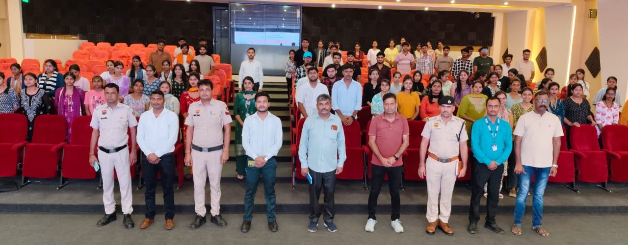 पुलिस चौकी बार गुर्जर के इंचार्ज उप निरीक्षक जितेन्द्र सिंह द्वारा किया गया।