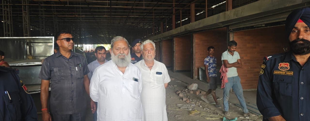 खाने-पीने के लिए मिलेंगें और खान-पान का शौक रखने वाले लोग इन व्यजंनों को पूरा लुत्फ