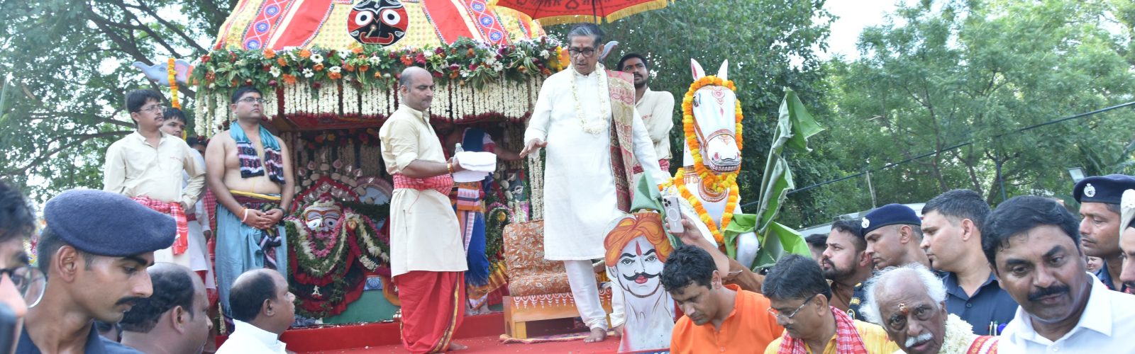 श्री जगन्नाथ रथ यात्रा 2025 : राज्यपाल बंडारू दत्तात्रेय ने किया भव्य यात्रा का शुभारंभ