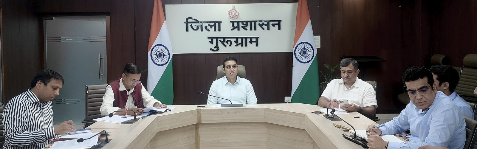 परिवहन की व्यवस्था उपलब्ध होनी चाहिए। 