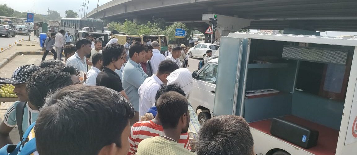 गुरुग्राम पुलिस के SI राजबीर व गुरुग्राम पुलिस की महिला उप-निरीक्षक की बेटी रुचिका द्वारा अमेरिका में आयोजित वर्ल्ड पुलिस एंड फायर गेम्स में पदक जीतने पर पुलिस आयुक्त