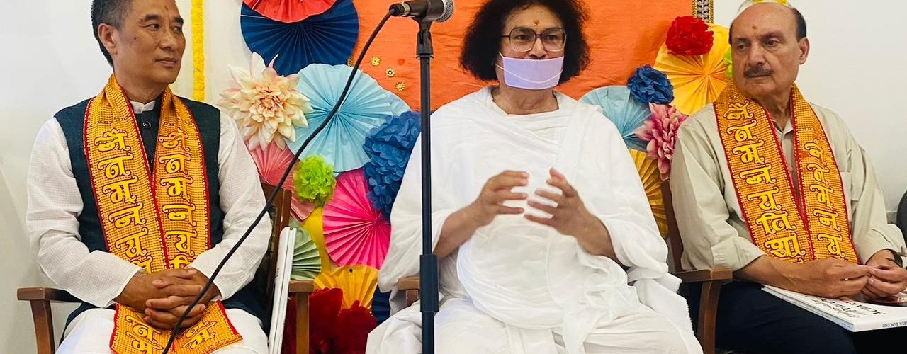कांसुलेट जनरल मासाकुई रुंगसंग ने जैन सेंटर ऑफ ब्रिटिश कोलंबिया द्वारा आयोजित 9वें प्रतिष्ठा वर्षगांठ समारोह