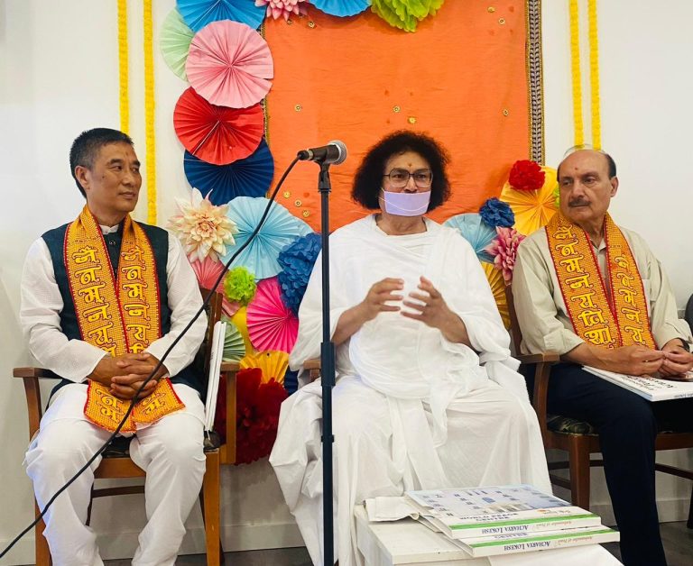कांसुलेट जनरल मासाकुई रुंगसंग ने जैन सेंटर ऑफ ब्रिटिश कोलंबिया द्वारा आयोजित 9वें प्रतिष्ठा वर्षगांठ समारोह