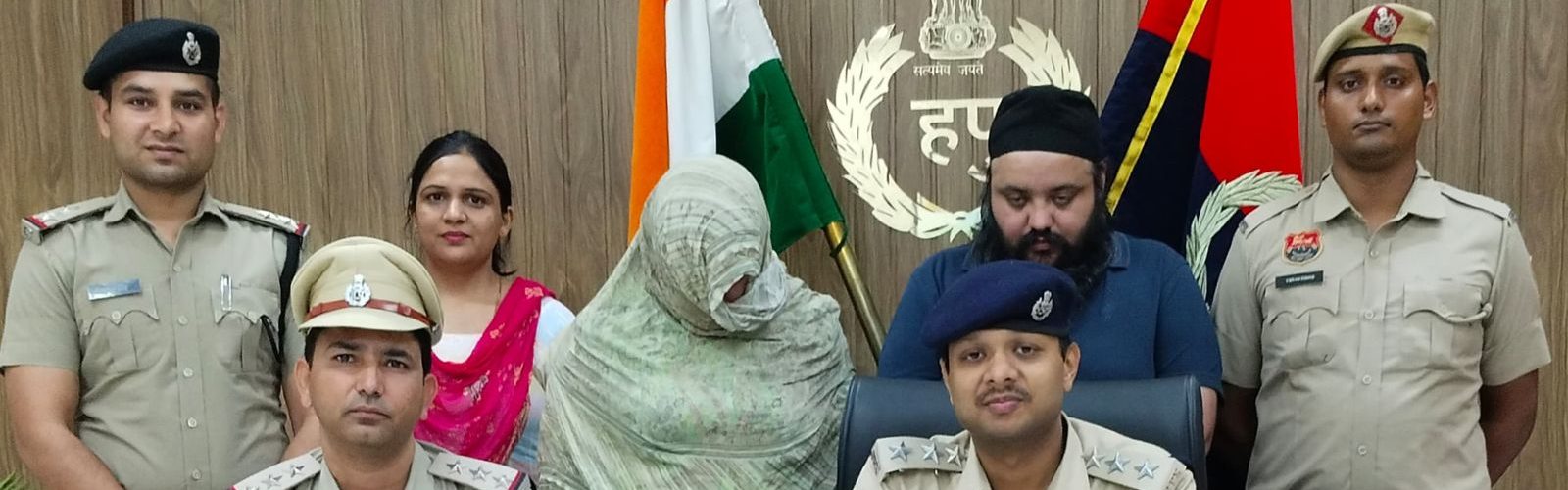 मामले में 01 महिला सहित 02 आरोपी गिरफ्तार। आरोपी जगमीत सिंह अब तक लगभग 02 करोड़ रुपए की ठगी करने में रह चुका है संलिप्त है। आरोपी द्वारा 15 से अधिक ठगी की वारदात को अंजाम देने का खुलासा किया गया है।