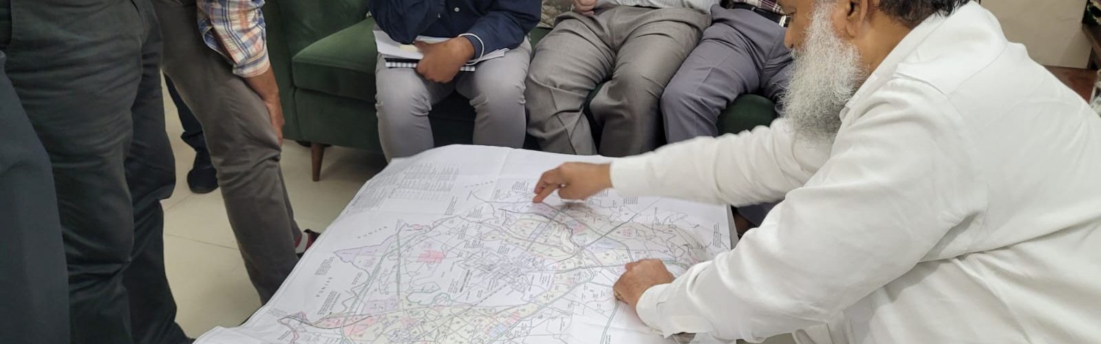 गोदाम/वेयरहाउस निर्माण में क्या सरकार के द्वारा निर्धारित मापदंड या दिशा-निर्देशों की पालना की गई है। क्या