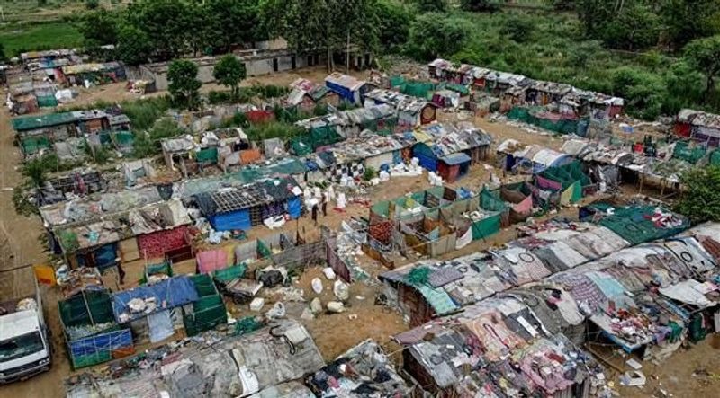 52 से अधिक मकान मालिकों के विरुद्ध एफआईआर दर्ज
