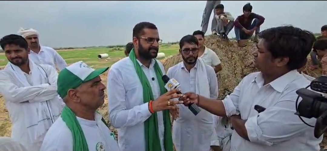 इस अवसर पर गुरुग्राम एचएसआईडीसी की उच्च अधिकारी अरुण गर्ग उनके साथ अमित दलाल सहित काफी अधिकारी मौजूद थे।