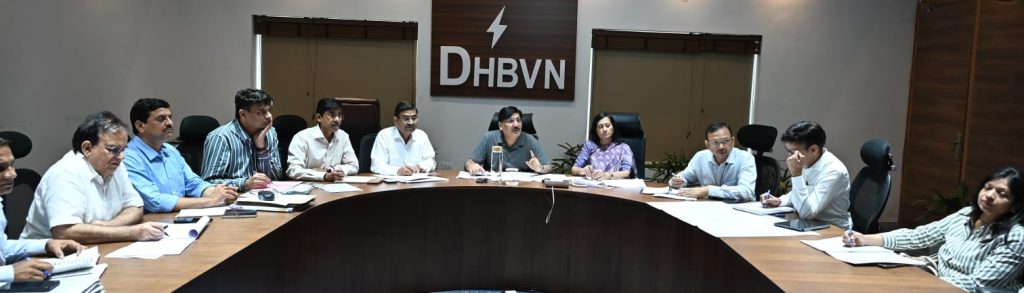 डीएचबीवीएन एवं एचवीपीएन की इस संयुक्त बैठक के दौरान गुरुग्राम में हरियाणा विद्युत प्रसारण निगम की प्रसारण प्रणाली एवं दक्षिण हरियाणा बिजली वितरण निगम की वितरण प्रणाली सुदृढ़ करने पर बल दिया।
