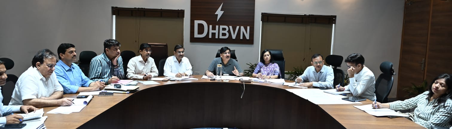 डीएचबीवीएन एवं एचवीपीएन की इस संयुक्त बैठक के दौरान गुरुग्राम में हरियाणा विद्युत प्रसारण निगम की प्रसारण प्रणाली एवं दक्षिण हरियाणा बिजली वितरण निगम की वितरण प्रणाली सुदृढ़ करने पर बल दिया।