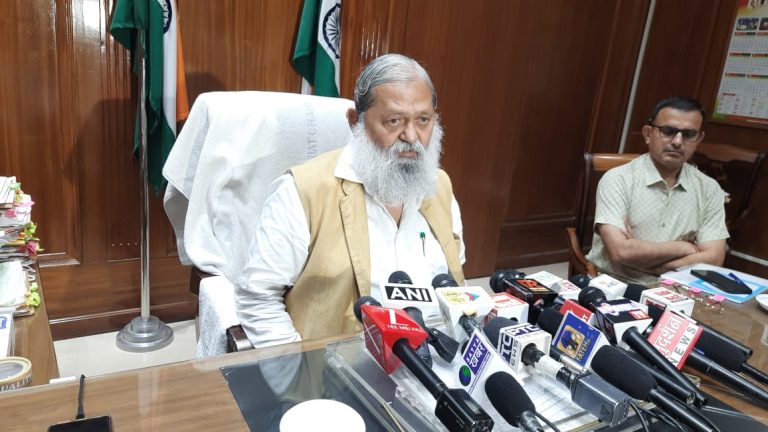 ‘मैं मानता हूं कि पाकिस्तान कांग्रेस की औलाद है और औलाद के प्रति हमेशा मोह व प्यार भी रहता है’’- विज