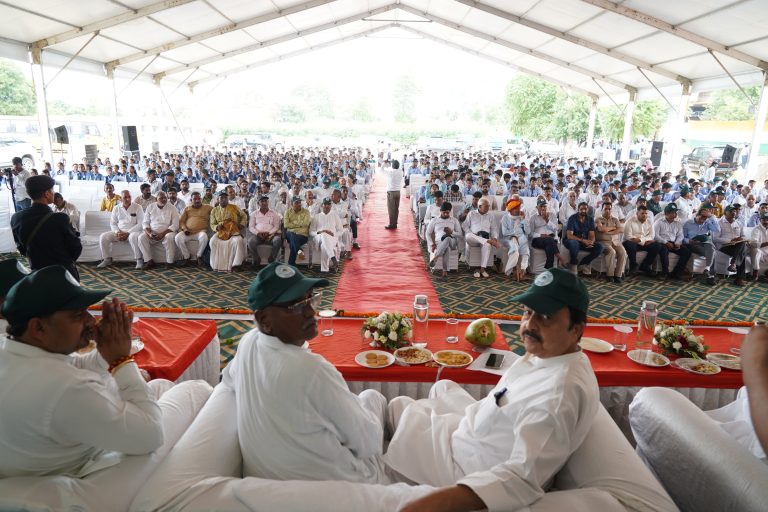 सभी मांगे प्राथमिकता से पूरी की जाएंगी।