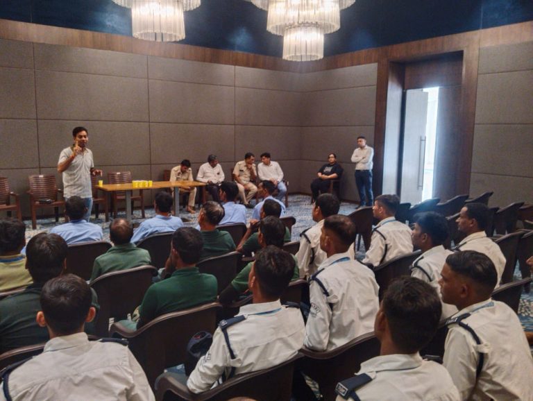 युवाओं को जागरूक करने एवं समाज में सकारात्मक बदलाव का संदेश 