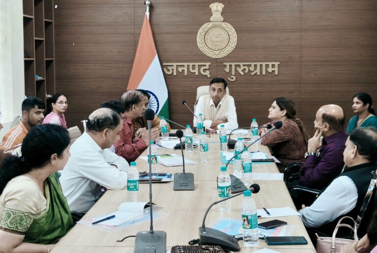 सरकार दे रही निःशुल्क दवाएँ, स्वास्थ्य सेवाएँ और कानूनी सहायता