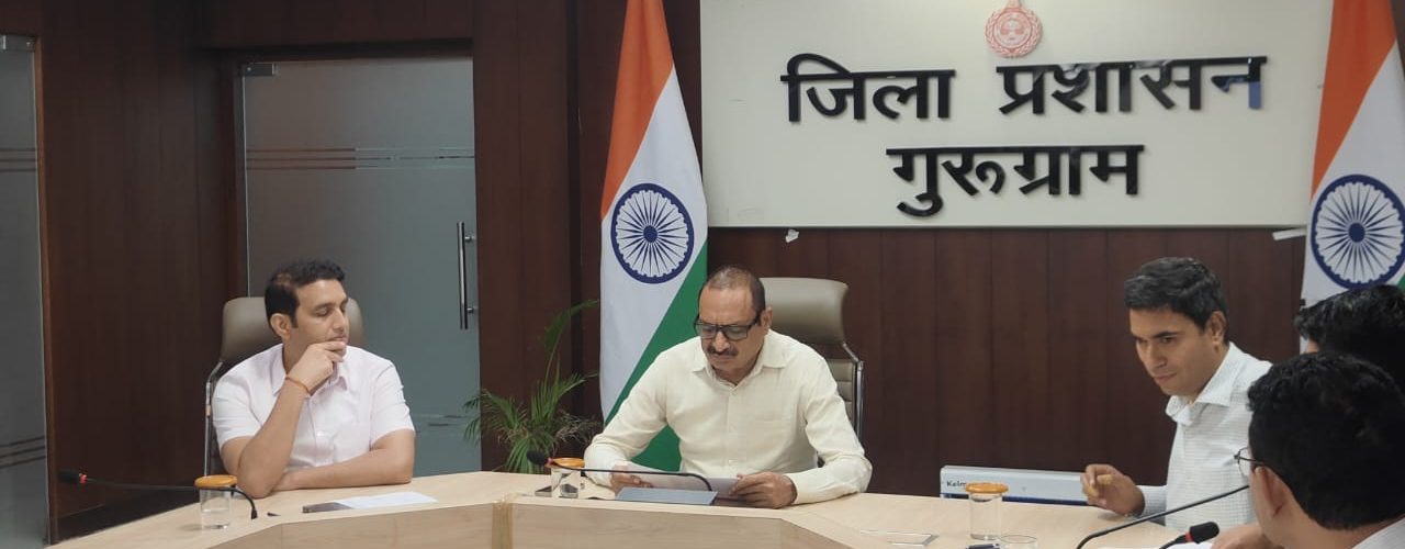 गुरुग्राम को स्वच्छ बनाने के लिए गंभीरता से कार्य करें अधिकारी : आरसी बिढ़ान समीक्षा बैठक के उपरांत मंडल आयुक्त ने किया शहर के सेक्टर 15, 31 व 40 का दौरा और स्वच्छता संबंधित कार्यों का निरीक्षण