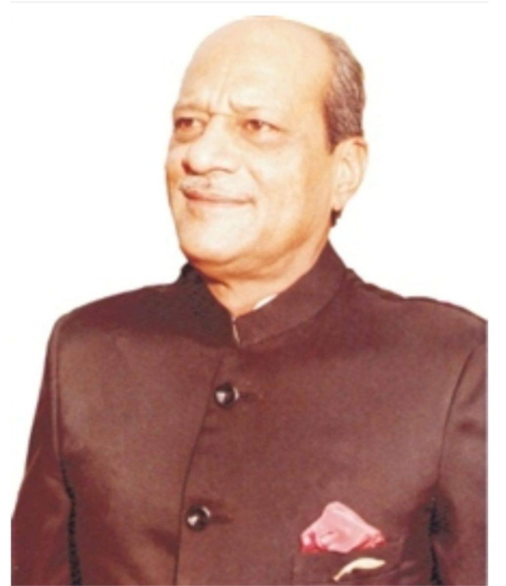 फिर तो रेवाड़ी के मानो भाग्य ही जाग गए, 1987 तक कर्नल राम सिंह लगातार कैबिनेट मंत्री, विधानसभा स्पीकर पदों पर आसीन रहे ।