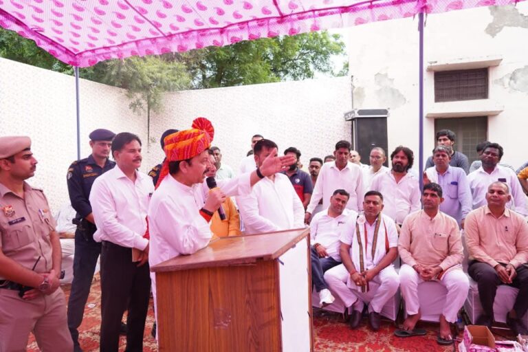 दक्षिण हरियाणा विकास की दौड़ में पीछे नहीं रहेगा : राव नरबीर सिंह मुख्यमंत्री नायब सैनी के नेतृत्व में प्रदेश में हो रहे समानांतर विकास कार्य : उद्योग एवं वाणिज्य मंत्री राव ने कहा, दिसंबर तक अतिक्रमण मुक्त होगा गुरुग्राम