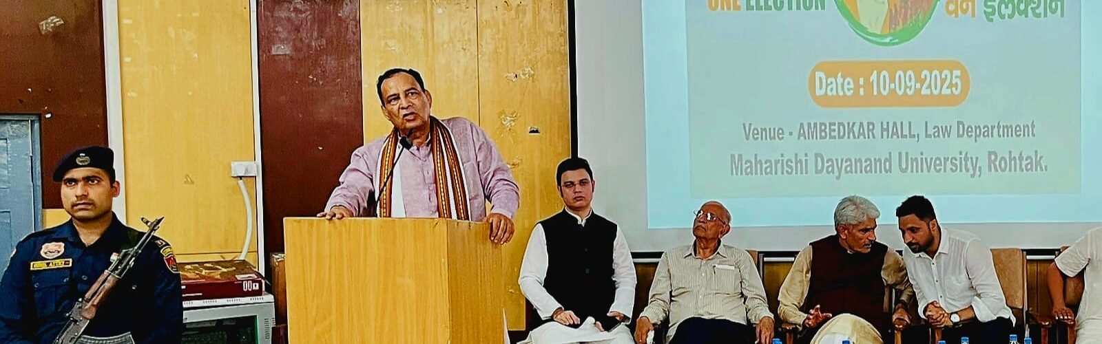 एक सवाल पर मोहन लाल बड़ौली ने कहा कि हरियाणा की नायब सरकार बाढ़ से पीड़ित पंजाब, हिमाचल और जम्मू कश्मीर राज्य की सहायता कर रही है। मुख्यमंत्री नायब सिंह सैनी ने तीनों राज्यों को 5-5 करोड़ रुपये की सहायता राशि भी दी है।