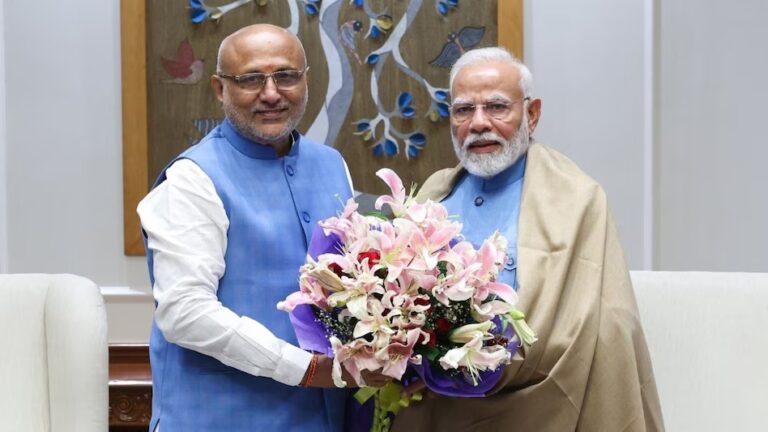 नई दिल्ली, 9 सितंबर 2025: भारत के उपराष्ट्रपति चुनाव के लिए मतदान संपन्न हो चुका है, और एनडीए (वर्तमान सत्ताधारी गठबंधन) द्वारा समर्थित उम्मीदवार, महाराष्ट्र के राज्यपाल सी.पी. राधाकृष्णन, को 452 वोट मिले हैं, जिससे वह देश के अगले उपराष्ट्रपति निर्वाचित हुए हैं।