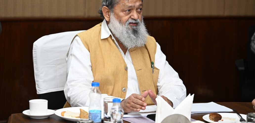 क्षिण हरियाणा बिजली वितरण निगम द्वारा 489.65 करोड रूपए की रिकवरी की इसी प्रकार, दक्षिण हरियाणा बिजली वितरण निगम द्वारा 16 अप्रैल, 2025 से 30 सितंबर, 2025 तक 489.65 करोड रूपए की रिकवरी की गई है जिसमें से गुरूग्राम-2 में 22.99 करोड, गुरूग्राम-1 में 5.81 करोड, फरीदाबाद में 42.49 करोड, पलवल में 102.24 करोड, नारनौल में 28.77 करोड, रेवाडी में 12.82 करोड, भिवानी में 50.82 करोड, हिसार में 97.36 करोड, फतेहाबाद में 41.86 करोड, सिरसा में 29.14 करोड, जींद में 55.35 करोड रूपए की रिकवरी की गई है।