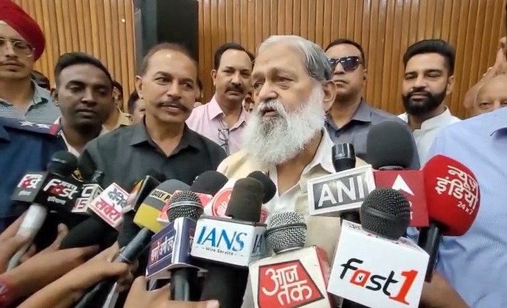 एक बार फिर डोनाल्ड ट्रंप ने भारत के रूस से तेल न खरीदने बारे नरेंद्र मोदी से हुई बात का दावा किया है परन्तु भारत सरकार ने इसे नकार दिया है।