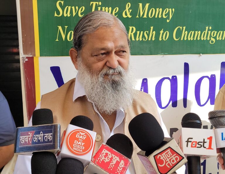 अमेरिका द्वारा डिपोर्ट किए गए युवाओं पर बोले ऊर्जा मंत्री अनिल विज — “युवाओं को मानवीयता के आधार पर डिपोर्ट किया जाना चाहिए, वे भी इंसान हैं और उनके अधिकार हैं”