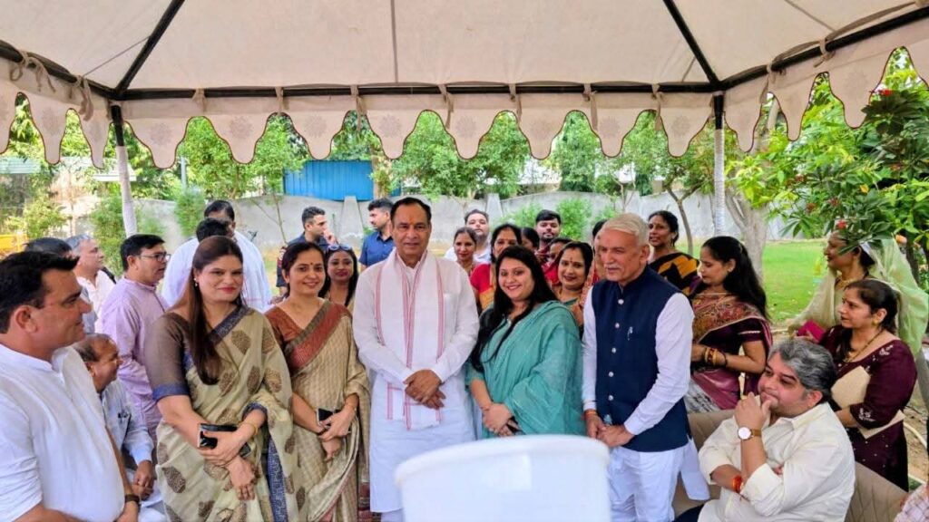 बीजेपी प्रदेश अध्यक्ष ने कहा कि आत्मनिर्भर भारत संकल्प अभियान प्रधानमंत्री मोदी के ‘विकसित भारत’ के विज़न को साकार करने की दिशा में ऐतिहासिक पहल है।