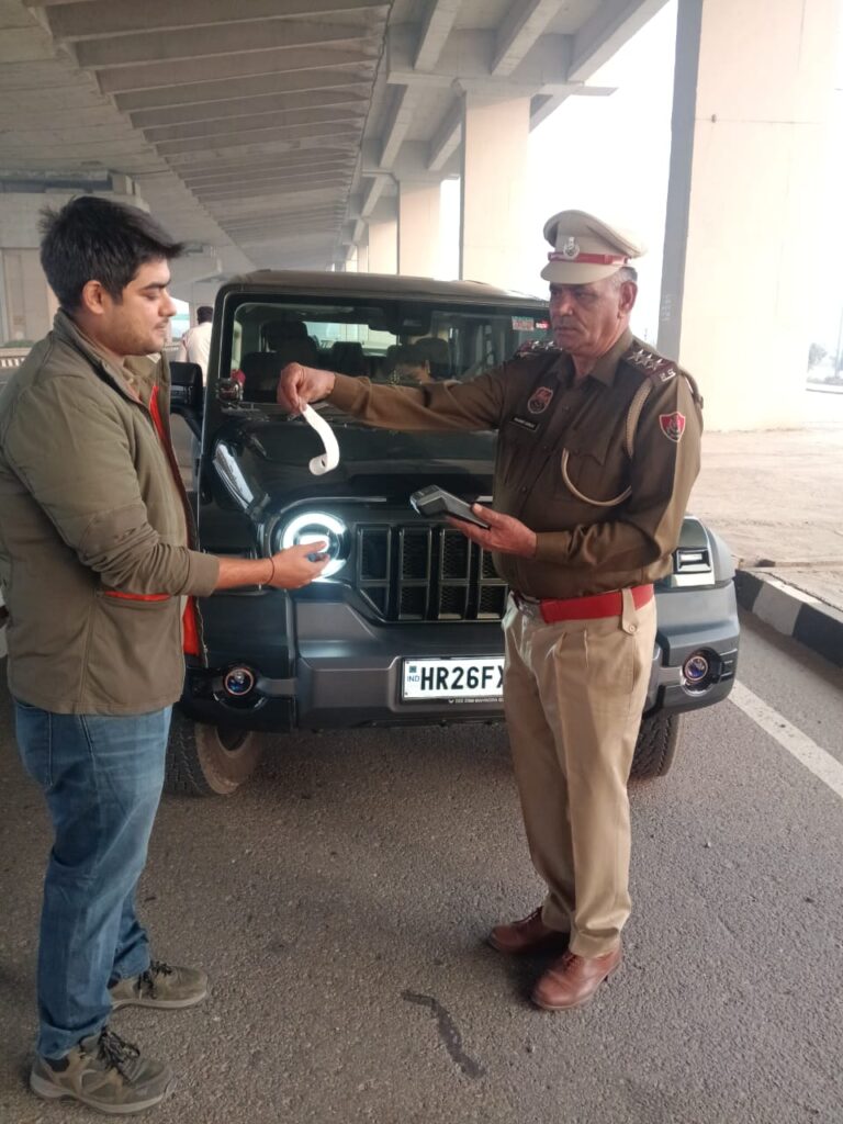 गुरुग्राम पुलिस का मकसद गुरुग्राम की सड़कों को सुरक्षित बनाना तथा अपराधिक गतिविधियों पर नियंत्रण रखना है। ओवर स्पीडिंग करने वाले वाहन चालकों पर नियंत्रण करने के लिए यातायात पुलिस गुरुग्राम द्वारा समय- समय पर सुबह के समय भी स्पेशल नाके लगाए जाते हैं, ताकि ओवर स्पीडिंग करने वाले वाहन चालकों पर लगाम लगाई जा सके और किसी भी अप्रिय घटना को होने से रोका जा सके। इन सबको मध्यनजर रखते हुए