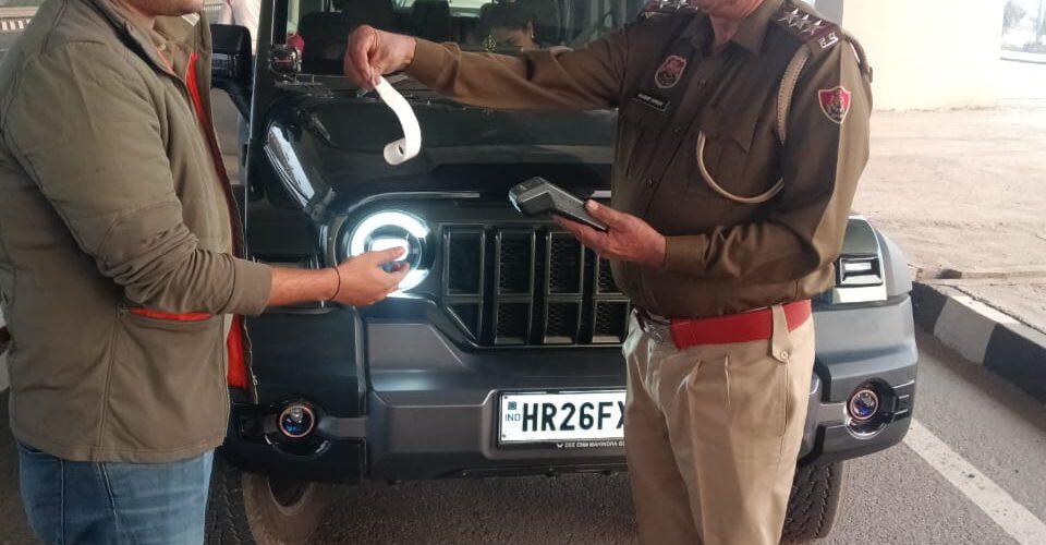 गुरुग्राम पुलिस का मकसद गुरुग्राम की सड़कों को सुरक्षित बनाना तथा अपराधिक गतिविधियों पर नियंत्रण रखना है। ओवर स्पीडिंग करने वाले वाहन चालकों पर नियंत्रण करने के लिए यातायात पुलिस गुरुग्राम द्वारा समय- समय पर सुबह के समय भी स्पेशल नाके लगाए जाते हैं, ताकि ओवर स्पीडिंग करने वाले वाहन चालकों पर लगाम लगाई जा सके और किसी भी अप्रिय घटना को होने से रोका जा सके। इन सबको मध्यनजर रखते हुए