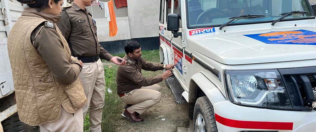 अपने आप को कम्पनी का फर्जी डायरेक्टर बताकर रुपए ट्रांसफर कराने के मामले में नाइजीरिया मूल के 02 आरोपी गिरफ्तार।