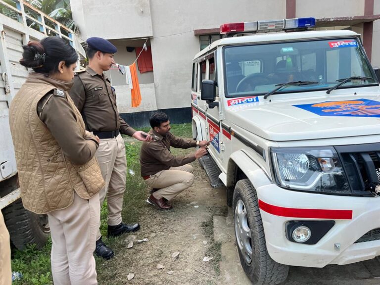 अपने आप को कम्पनी का फर्जी डायरेक्टर बताकर रुपए ट्रांसफर कराने के मामले में नाइजीरिया मूल के 02 आरोपी गिरफ्तार।