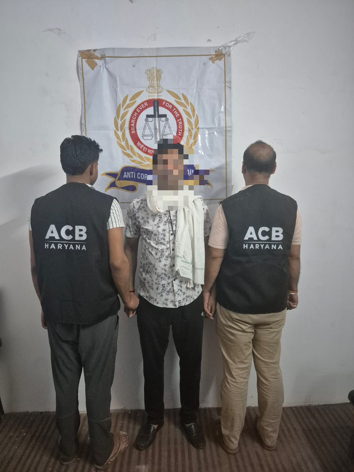 15 हजार रुपए की रिश्वत लेते रंगे हाथों गिरफ्तार हुआ हेड कांस्टेबल, भ्रष्टाचार निरोधक ब्यूरो की बड़ी कार्रवाई