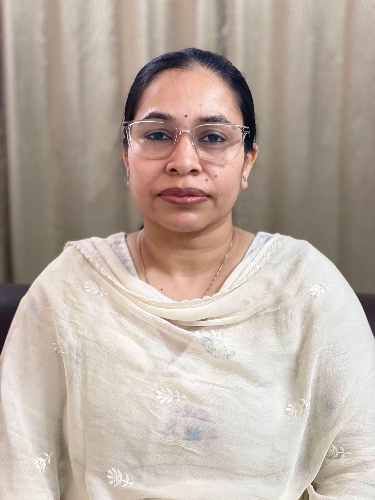 अधिक जानकारी के लिए इच्छुक व्यक्ति जिला विधिक सेवा प्राधिकरण, गुरुग्राम कार्यालय अथवा हेल्पलाइन नंबर 0124-2221501 पर संपर्क कर सकते हैं।