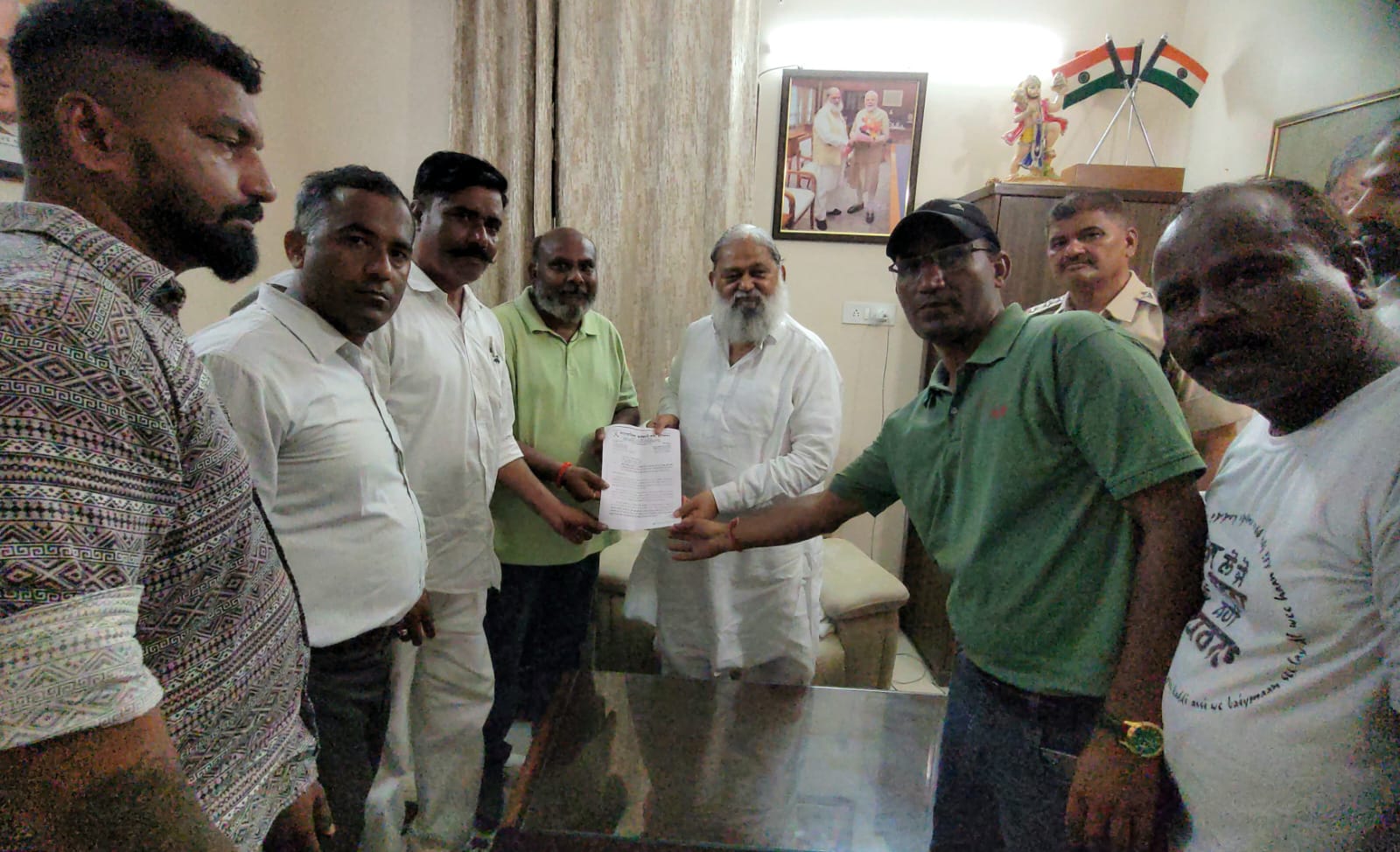 अनिल विज ने सुनी विद्युत व नगरपालिका कर्मचारियों की मांगें, जल्द समाधान का आश्वासन