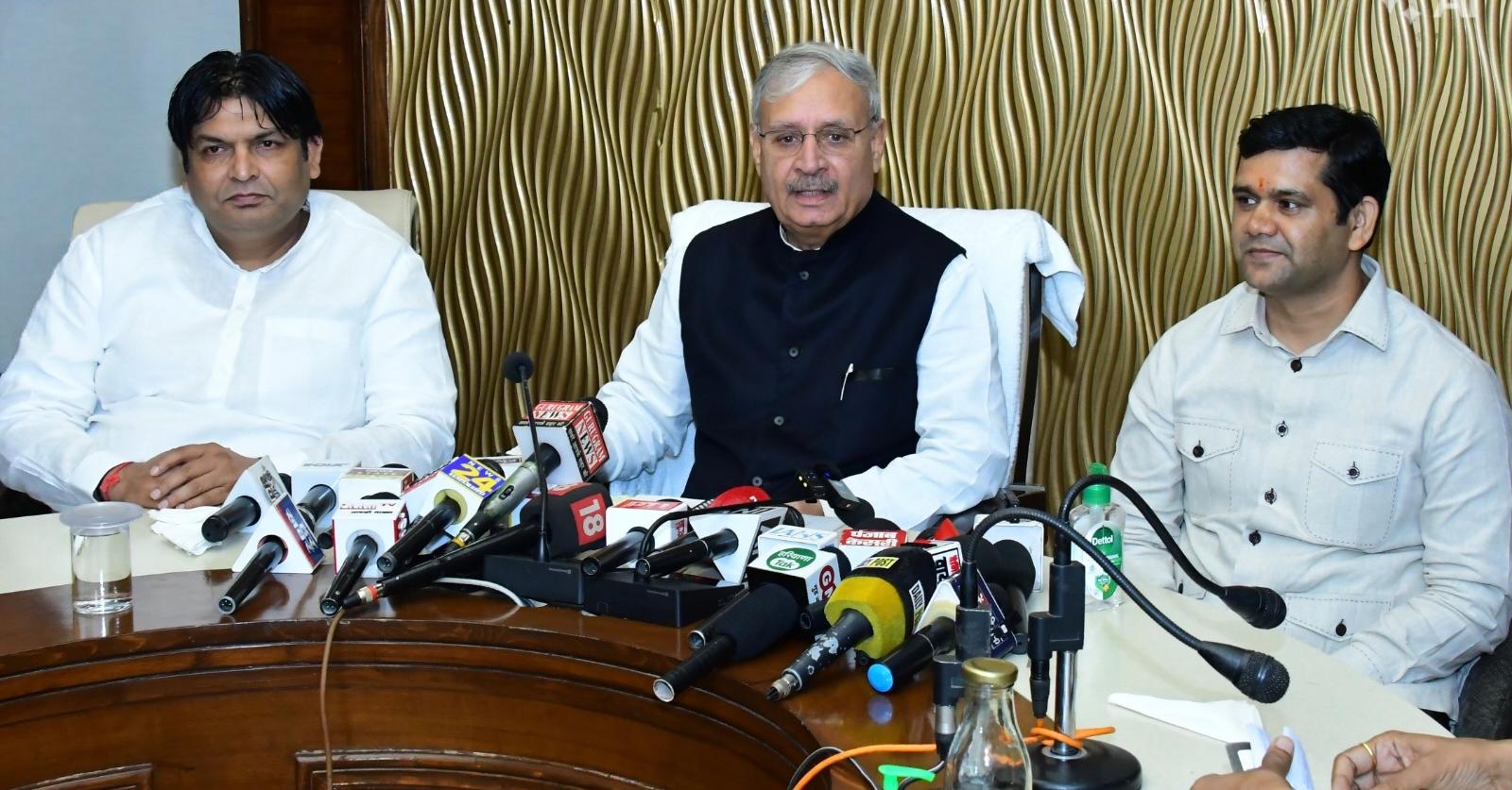 गुरुग्राम जलभराव पर राव इंद्रजीत सिंह का बड़ा प्लान, प्राकृतिक जल निकासी और भूजल पुनर्भरण पर जोर