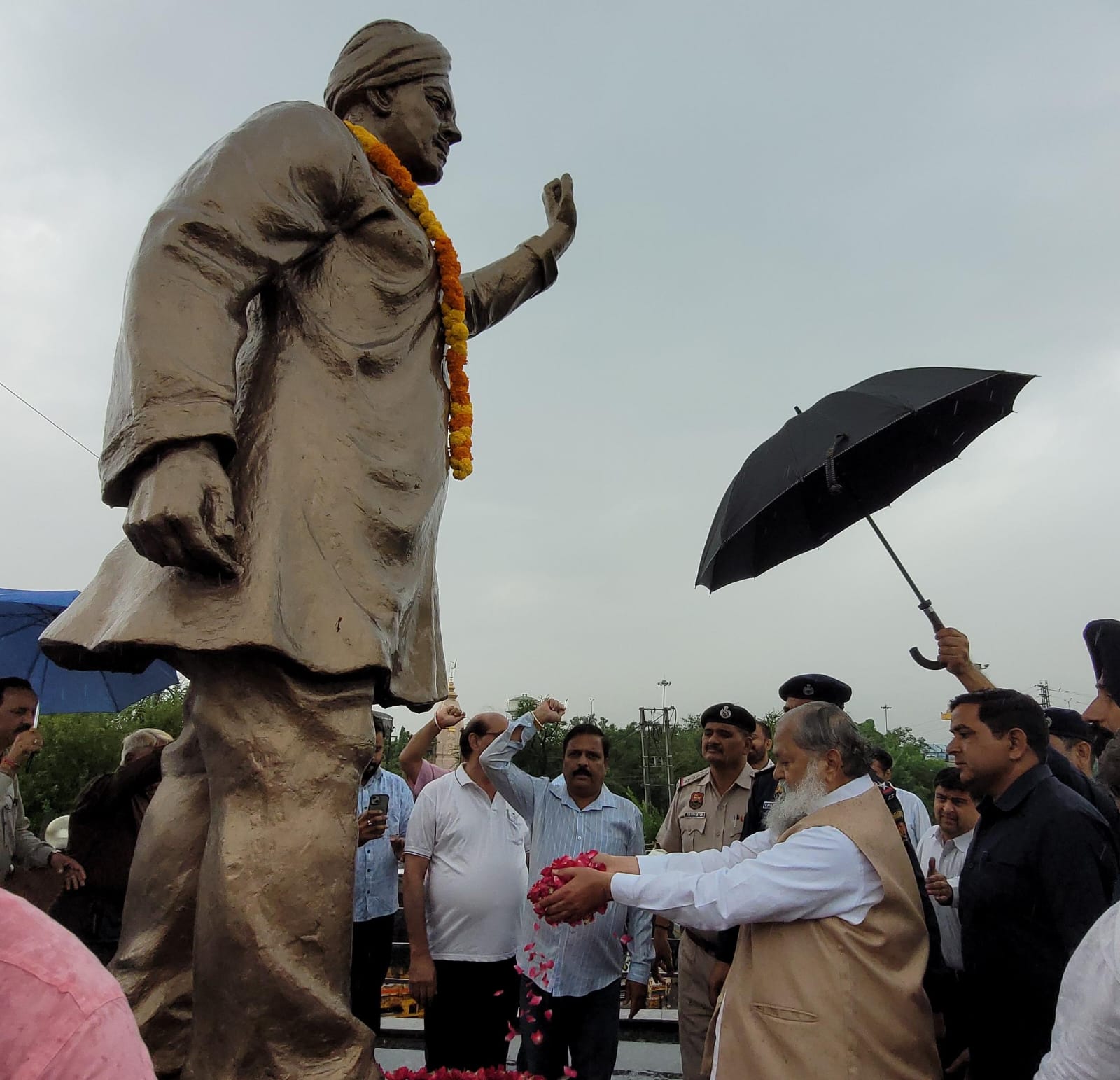 अरमानों और सपने बुनने की उम्र में भगत सिंह ने हंसते-हंसते देश के लिए फांसी का फंदा चूमा: अनिल विज