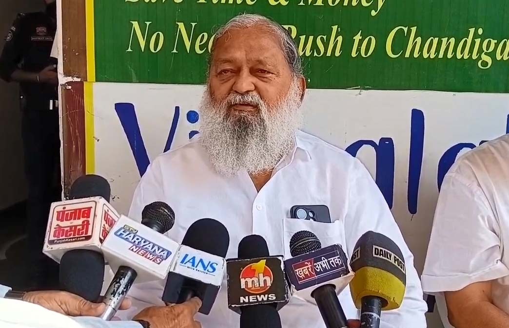 अनिल विज का मायावती पर तंज, बोले- EVM को दोष देना ऐसा जैसे बच्चा फेल होने के बाद मास्टर, स्कूल और बेंच को दोष दे