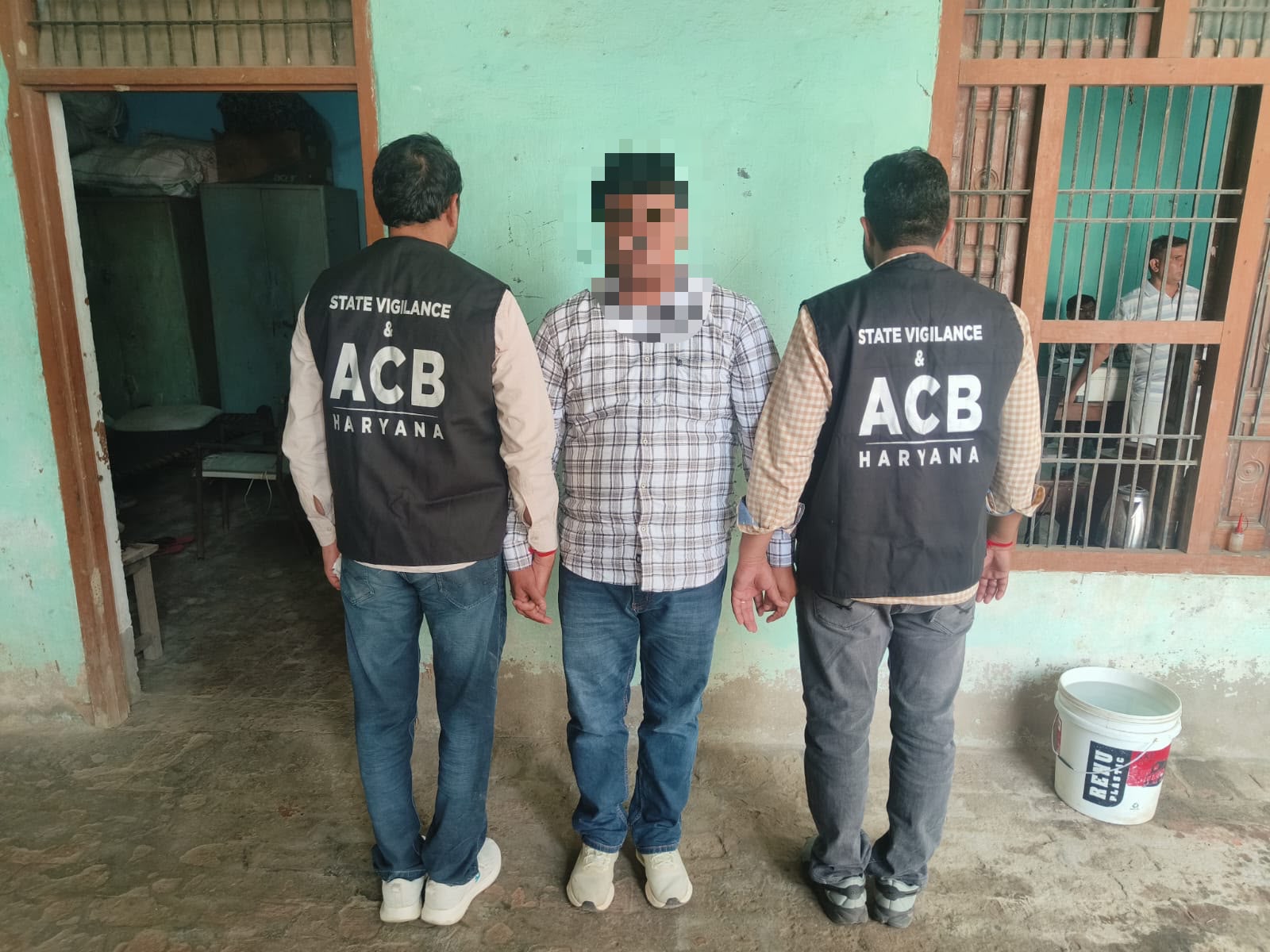 हरियाणा विजिलेंस की समीक्षा बैठक में खुलासा हुआ कि ‘डोंट मूव विदाउट मनी’ सूची में 190 अधिकारी-कर्मचारी चिह्नित हैं। नौ महीनों में 155 रेड और 60 जांचों का निस्तारण किया गया।