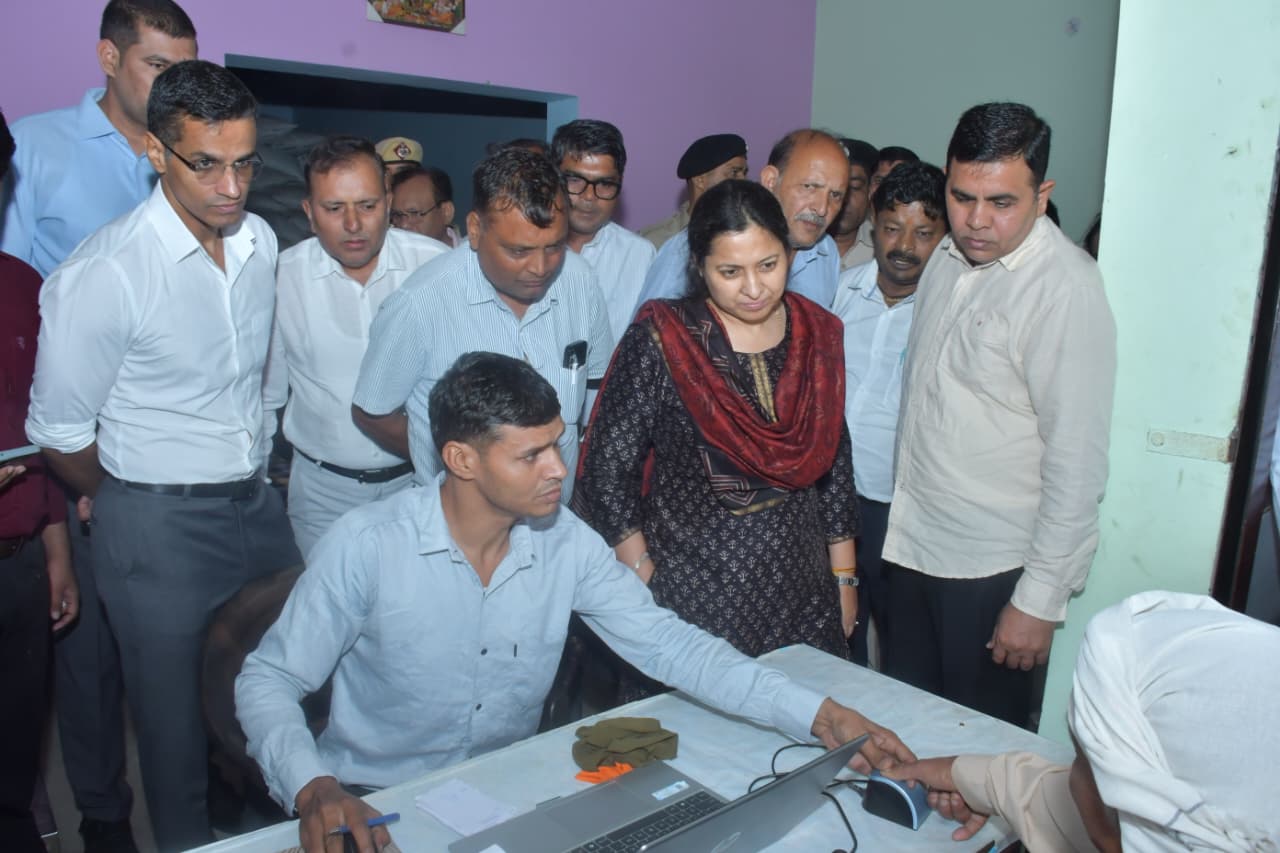 गुरुग्राम में 28,394 मीट्रिक टन बाजरे की खरीद, आशिमा बराड़ ने किया मंडी का निरीक्षण