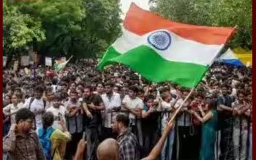 जंतर-मंतर पर जमकर प्रदर्शन, AAP नेता सौरभ भारद्वाज हिरासत में