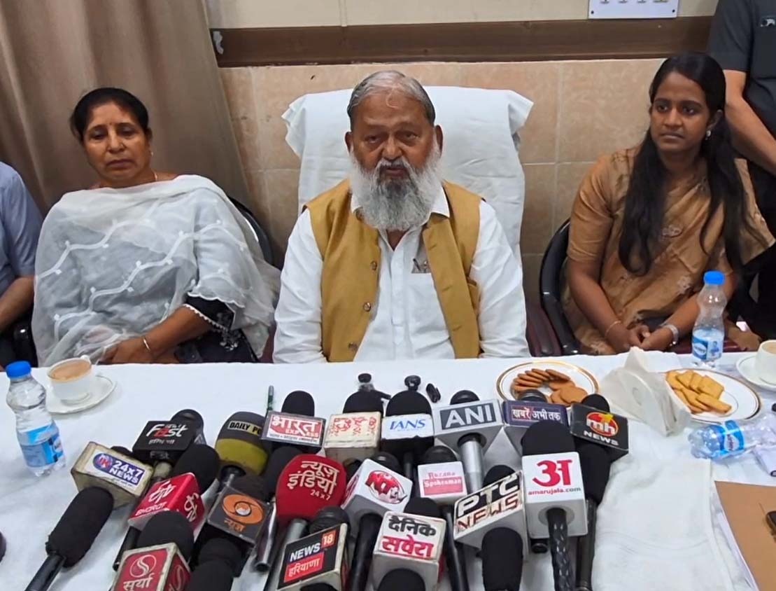 नाना पाटेकर के निधन पर ऊर्जा मंत्री अनिल विज ने जताया गहरा दुख, कहा- उनकी दमदार अदायगी हमेशा याद रहेगी